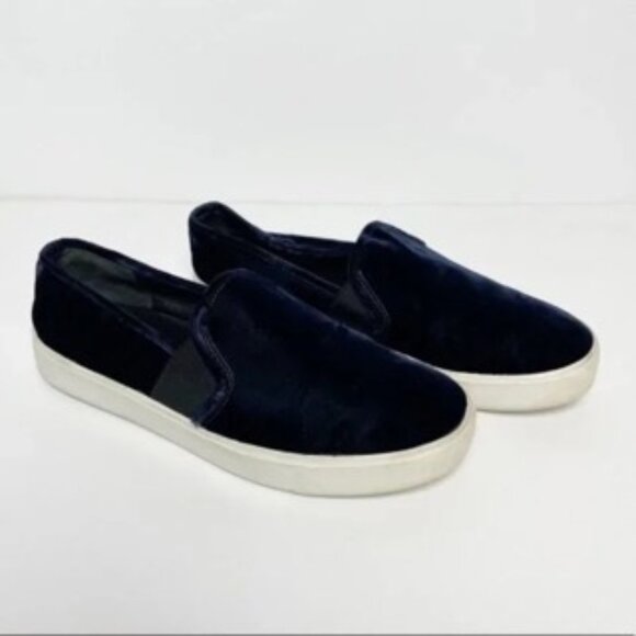 Vince Blair Blue Velvet Slip-On Sneakers Size 6.5 - Picture 1 of 5
